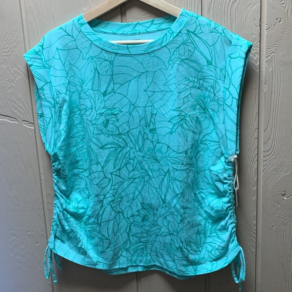 a n a Top - Picture 2 of 11